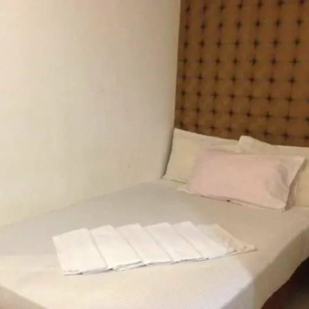 Lux Apartelle